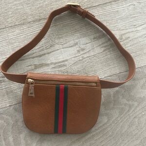 New belt bag tan w adjustable strap